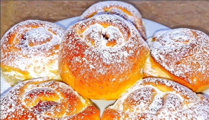 Կաթնաշոռով բուլկիներ