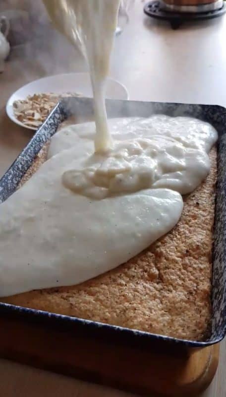 Արաբական կաթնային կարկանդակ.
