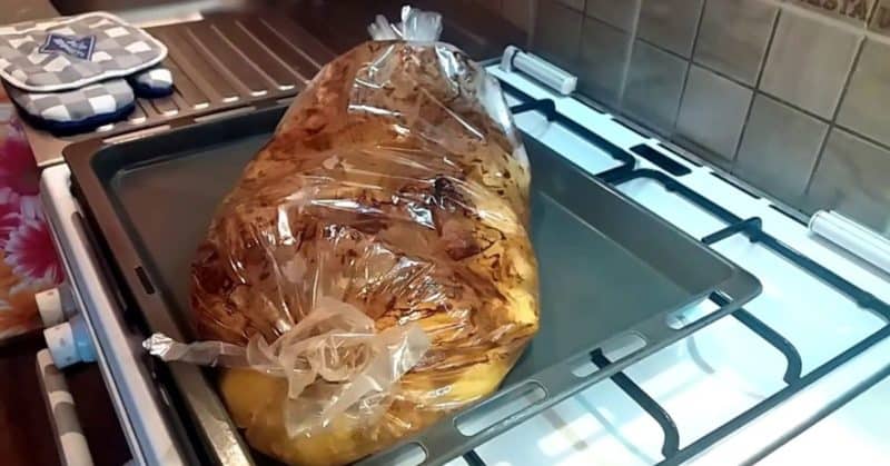 Խնձորով լյարդ ջեռոցում