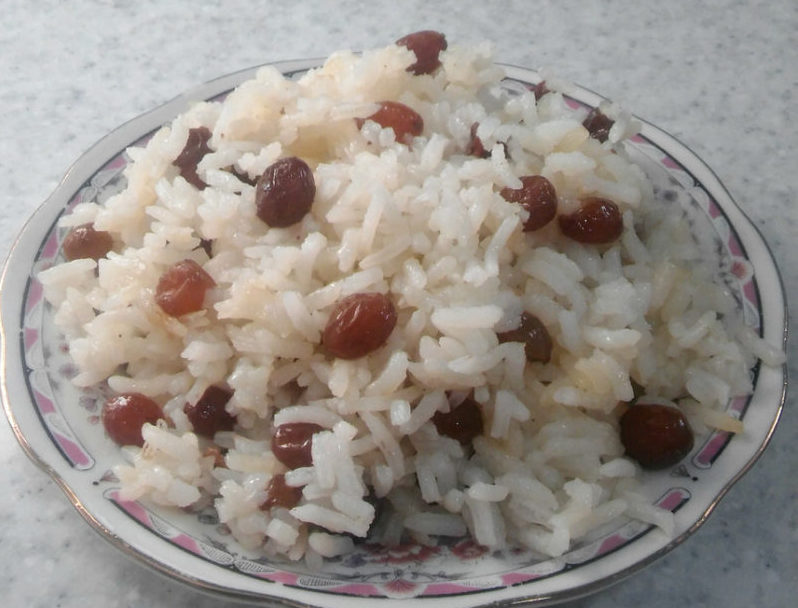 Չամիչով բրինձ
