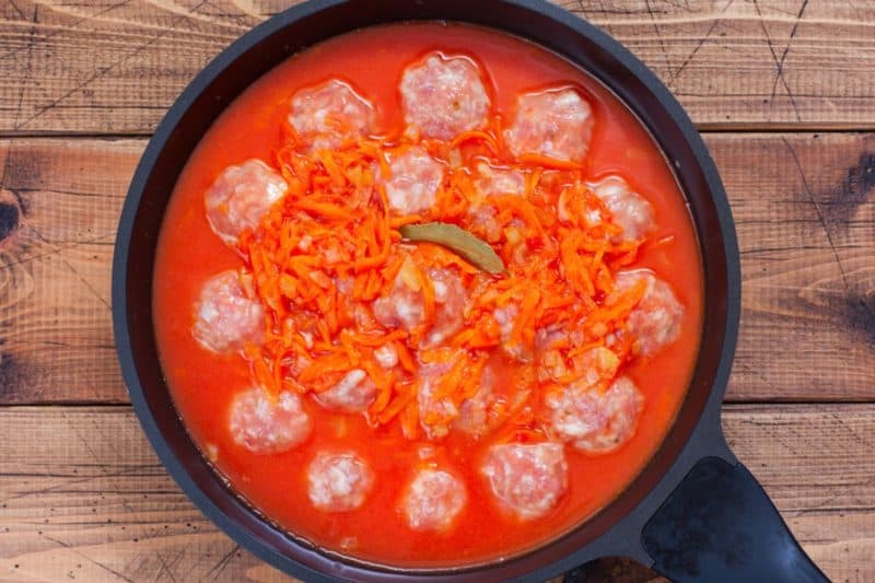 Կոլոլակներ լոլիկի սոուսով