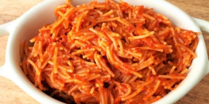 Վերմիշել տոմատի սոուսով