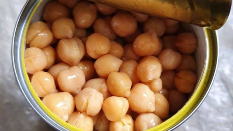 Մսով և սիսեռով աղցան