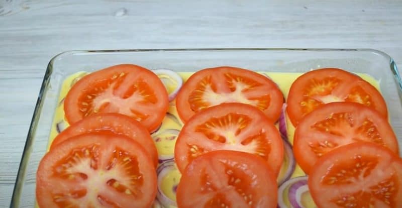Թռչնամսով հյութեղ ուտեստ