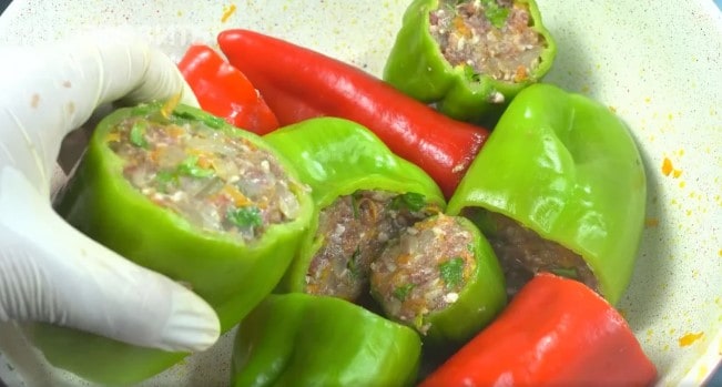 Լցոնած պղպեղ