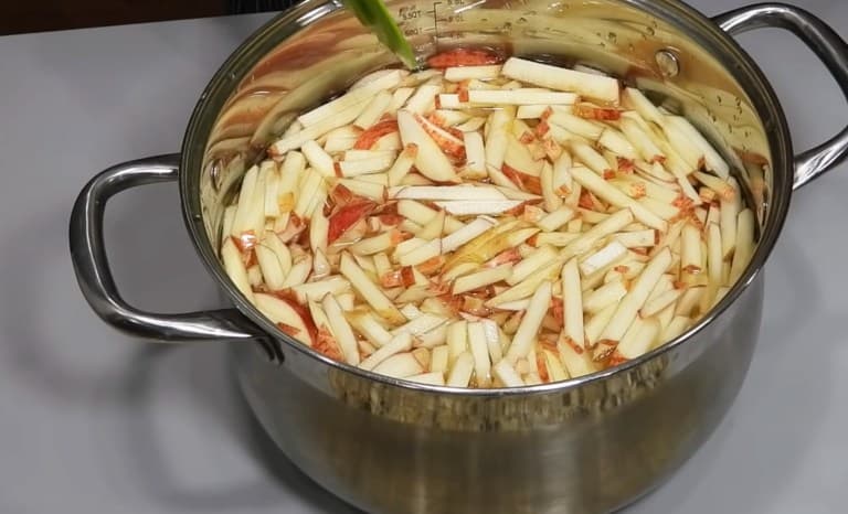 խնձորի մուրաբա