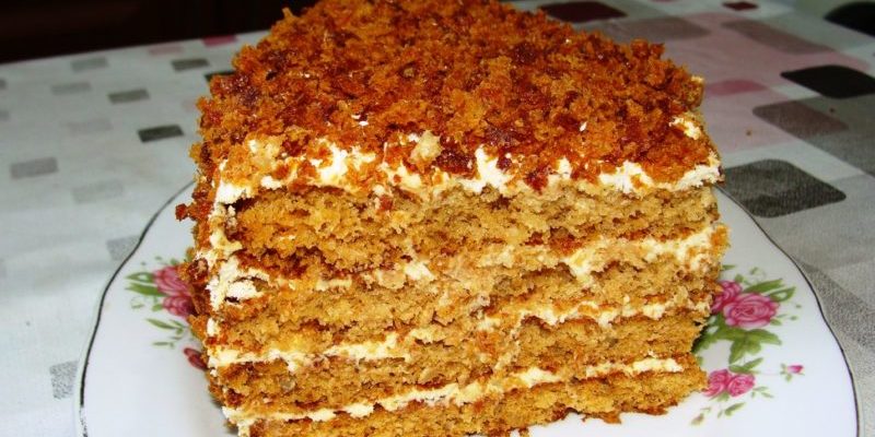 Նուրբ մեղրով տորթ