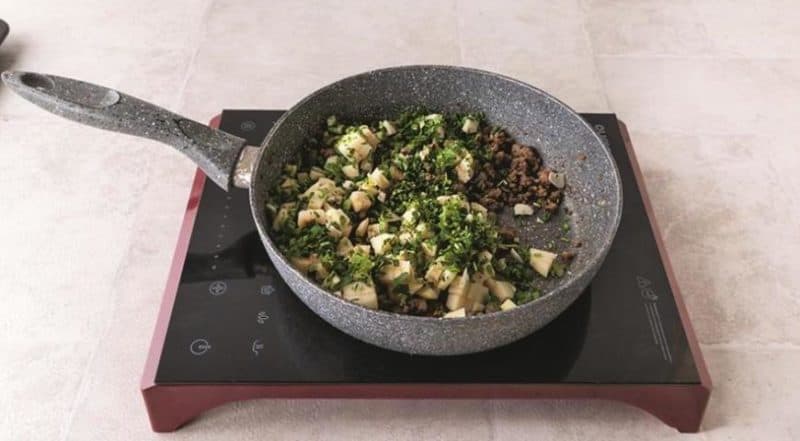 Պիրոգ շերտավոր խմորով
