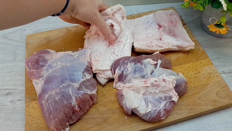Շերտավոր խոզի միս