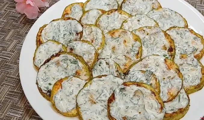 Տապակած դդմիկ սոուսով