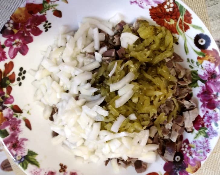 Աղցան հավի լյարդով