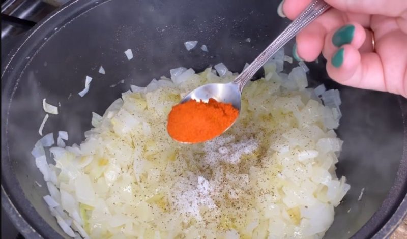 Շոգեխաշած միս