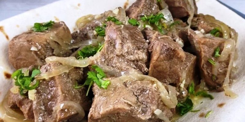 Շոգեխաշած միս
