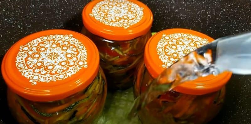 Խրթխրթան դդմիկով աղցան