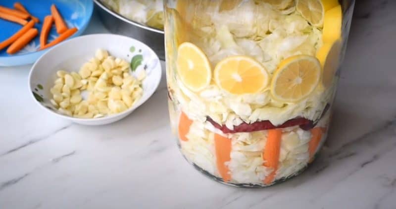 Կիտրոնով թթու կաղամբ