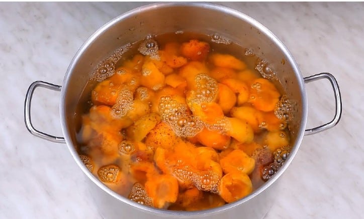ծիրանի նեկտար