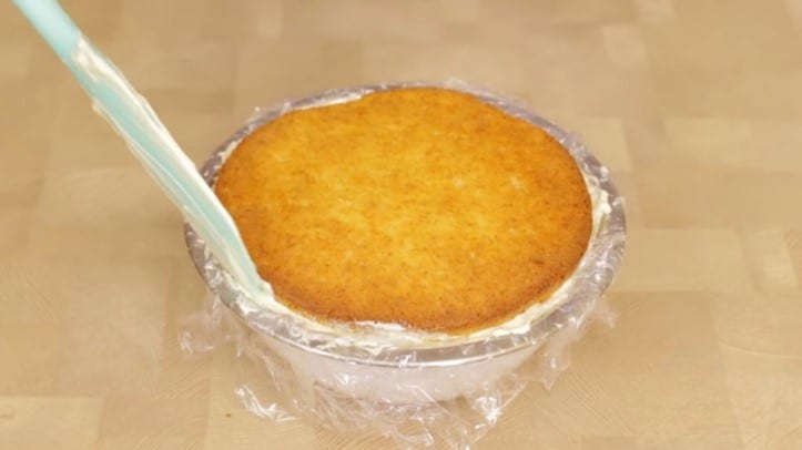 Թթվասերով տորթ