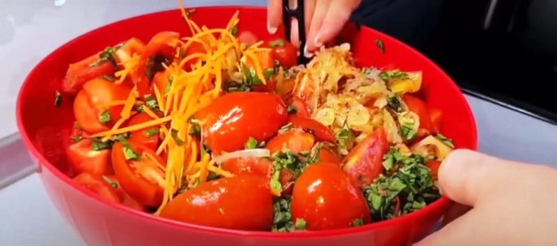 Լոլիկով աղցան