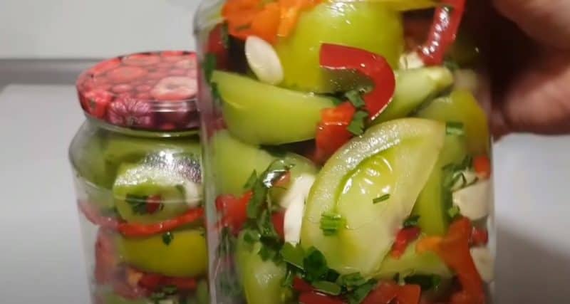 Թթու դրած կանաչ լոլիկ