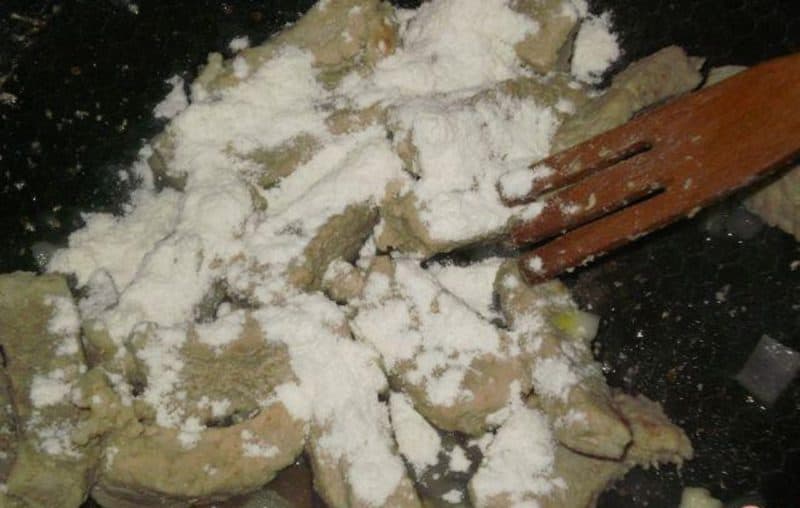 Շոգեխաշած խոզի միս