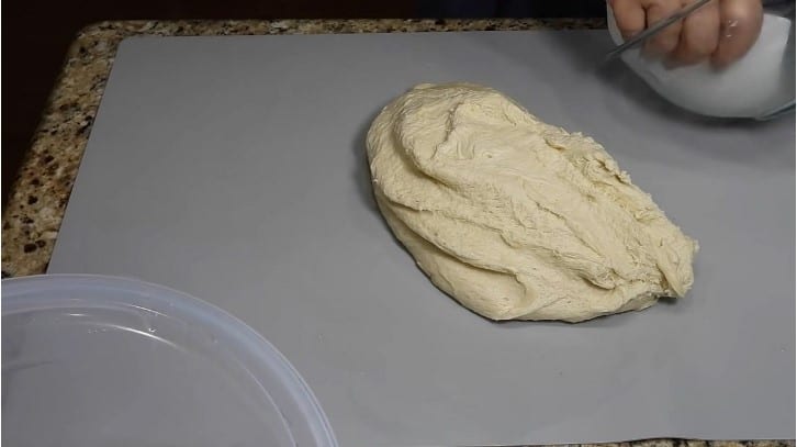 խմորիչով խմոր