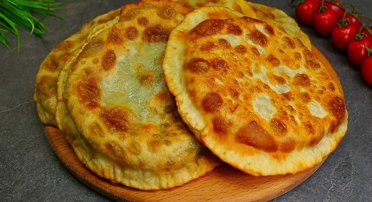 Բլիթներ կանաչ սոխով