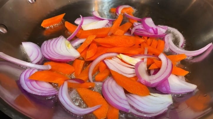 Շոգեխաշած բանջարեղեն