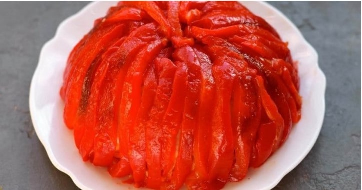 Աղցան Ձմեռ պապի գլխարկ