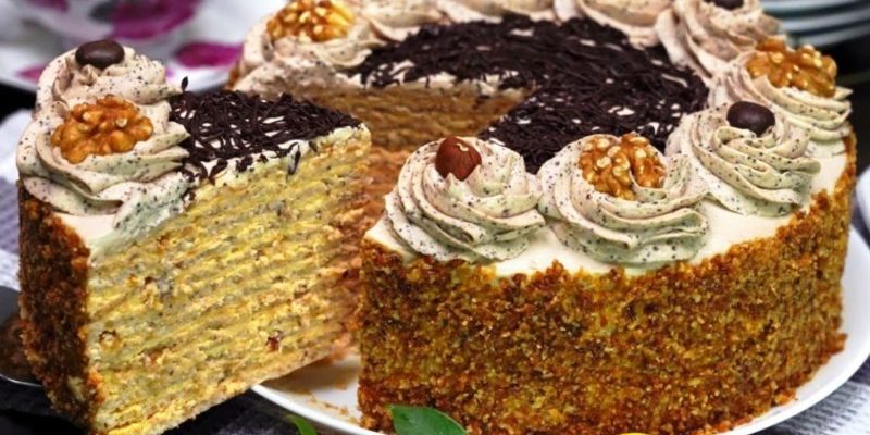 Ընկույզով տորթ