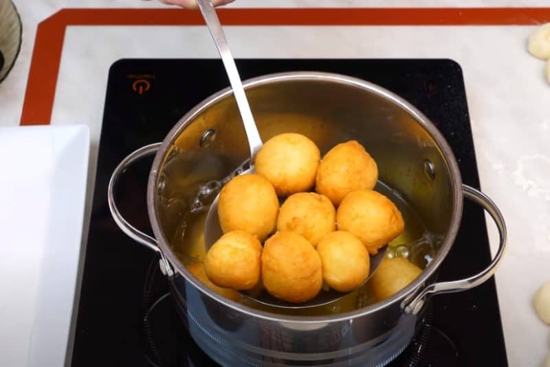 Կաթնաշոռով պոնչիկներ