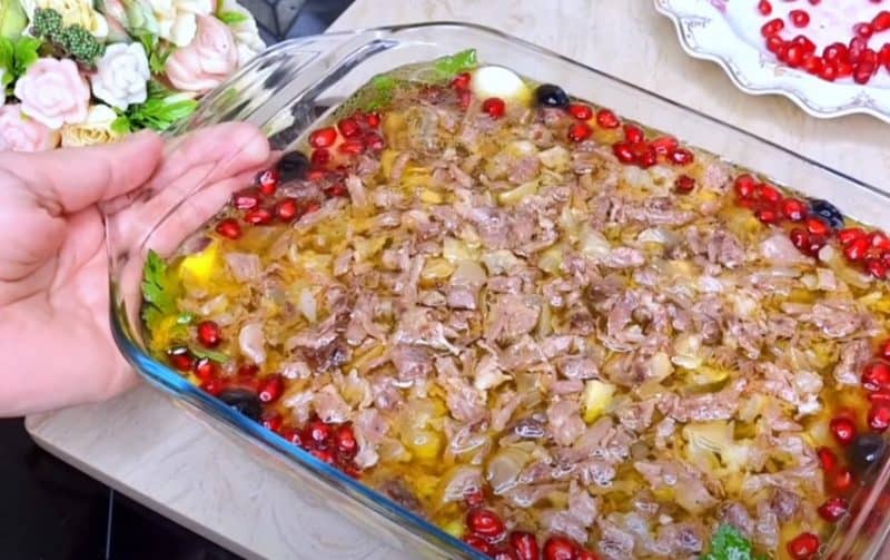 Մսով Դոնդող Խոլոդեց