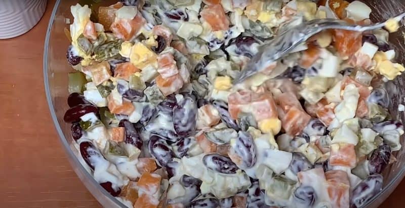 Լոբով աղցան