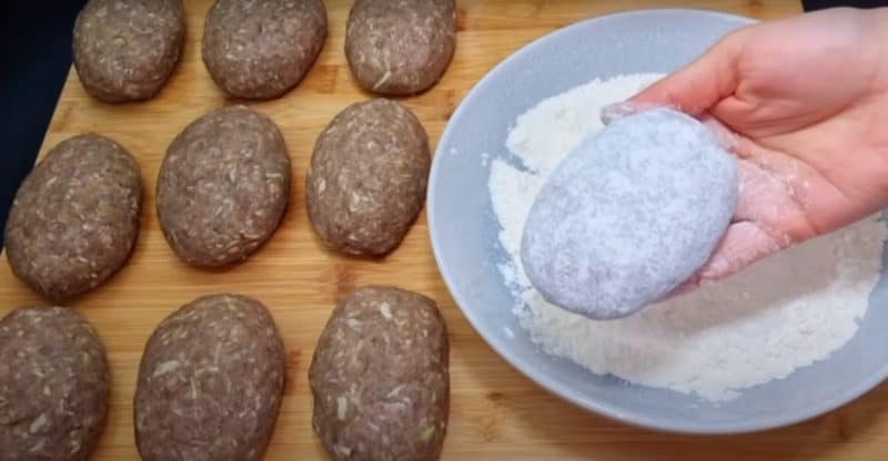 Ծույլ տոլմա Կոտլետներ