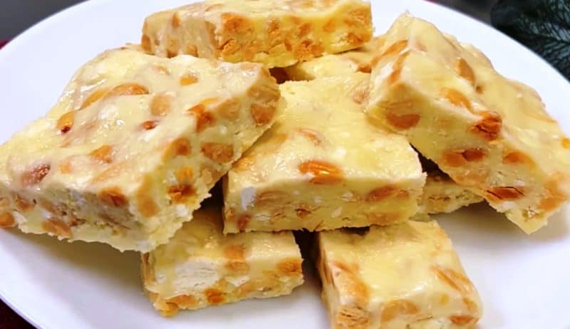 Գետնանուշով նուգա