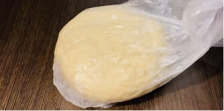 Ընկույզով ռուլետներ