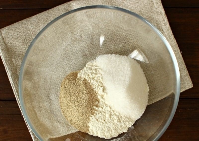 Խմորիչով պասային խմոր